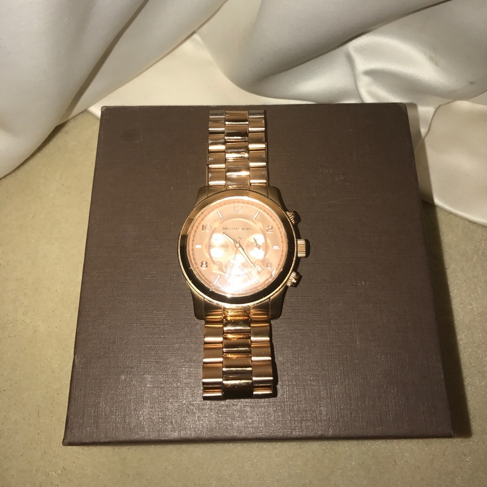 Mk Watch - image 2